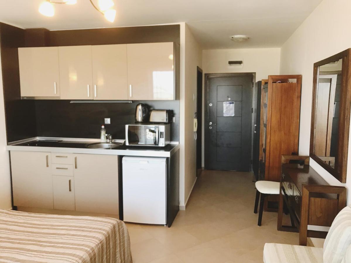 First Line Apartments Argo -Studio Room Front Sea View Лозенец Екстериор снимка