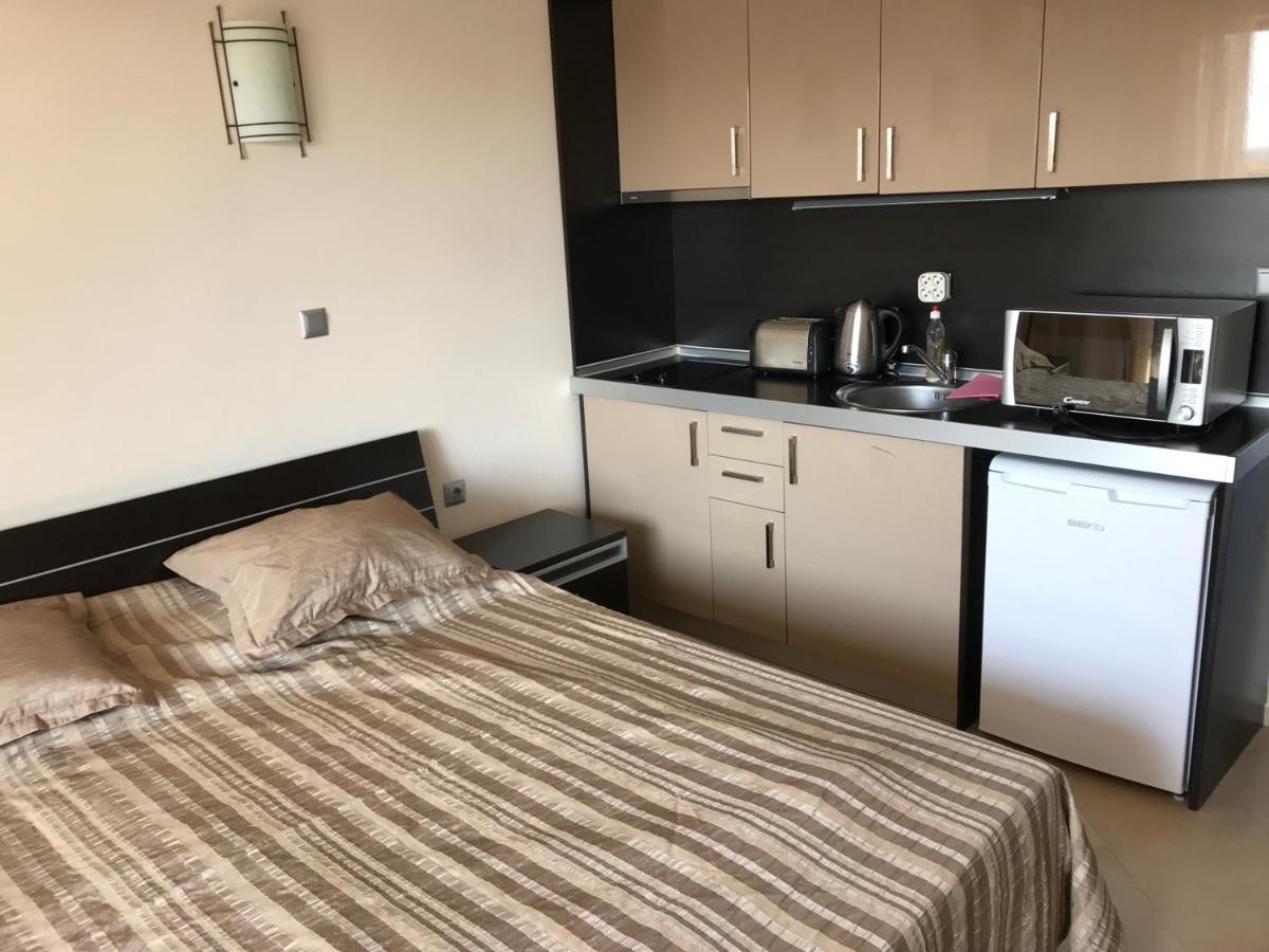 First Line Apartments Argo -Studio Room Front Sea View Лозенец Екстериор снимка